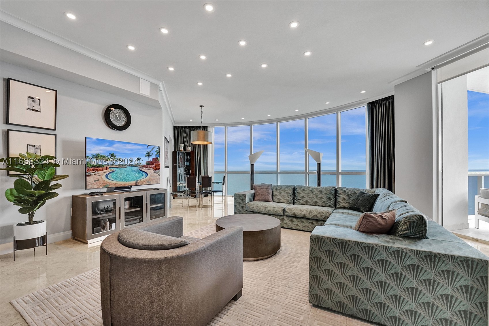 Sunny Isles Beach photo 2