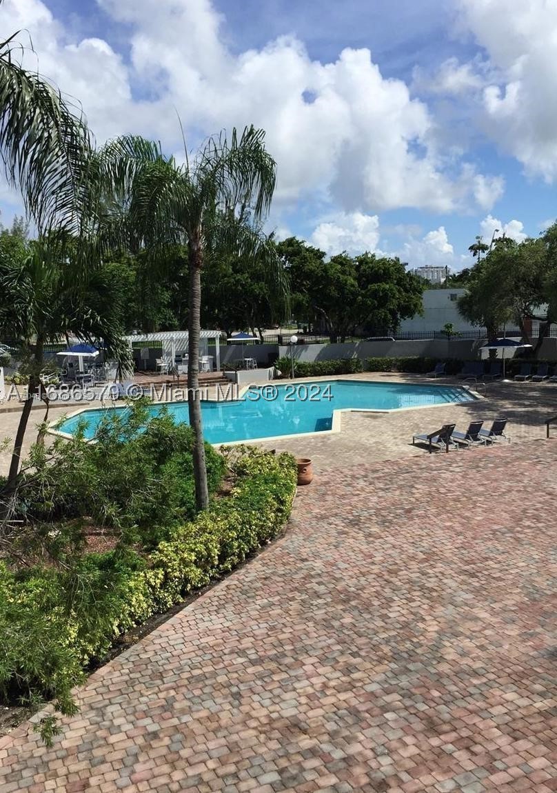 North Miami photo 5