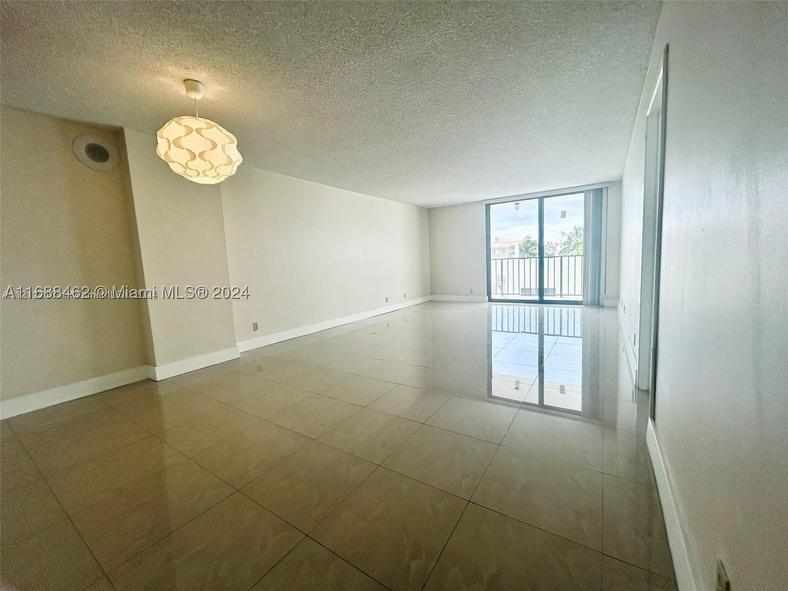 Miami Beach photo 1