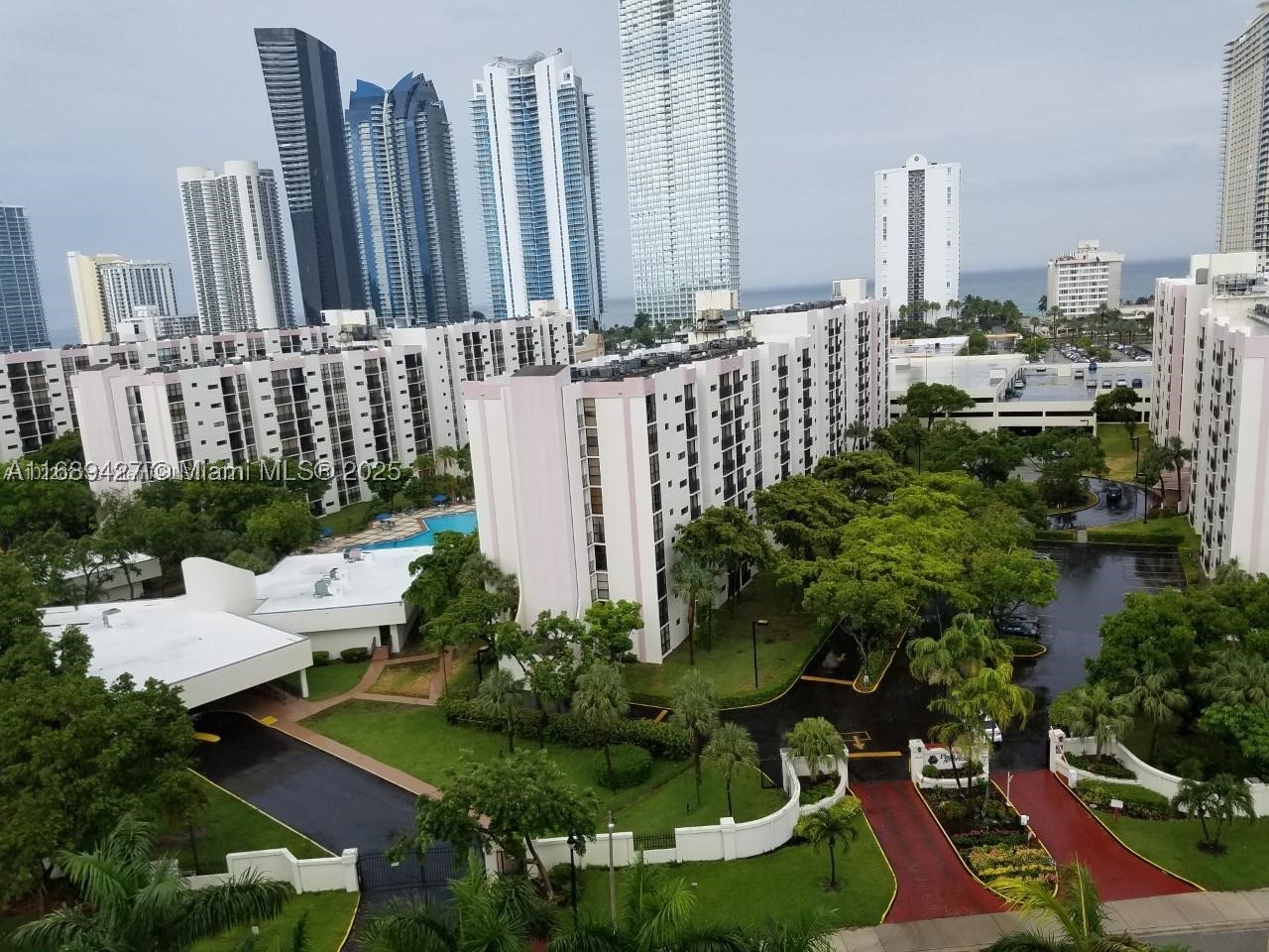Sunny Isles Beach photo 4