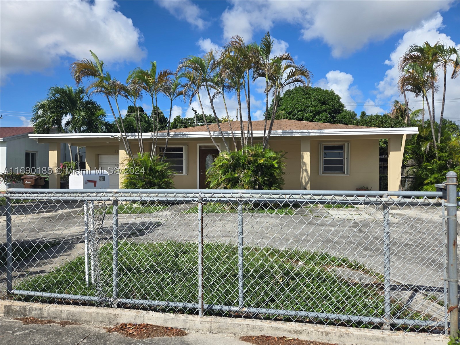 Hialeah photo 3