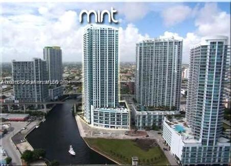 Miami photo 1