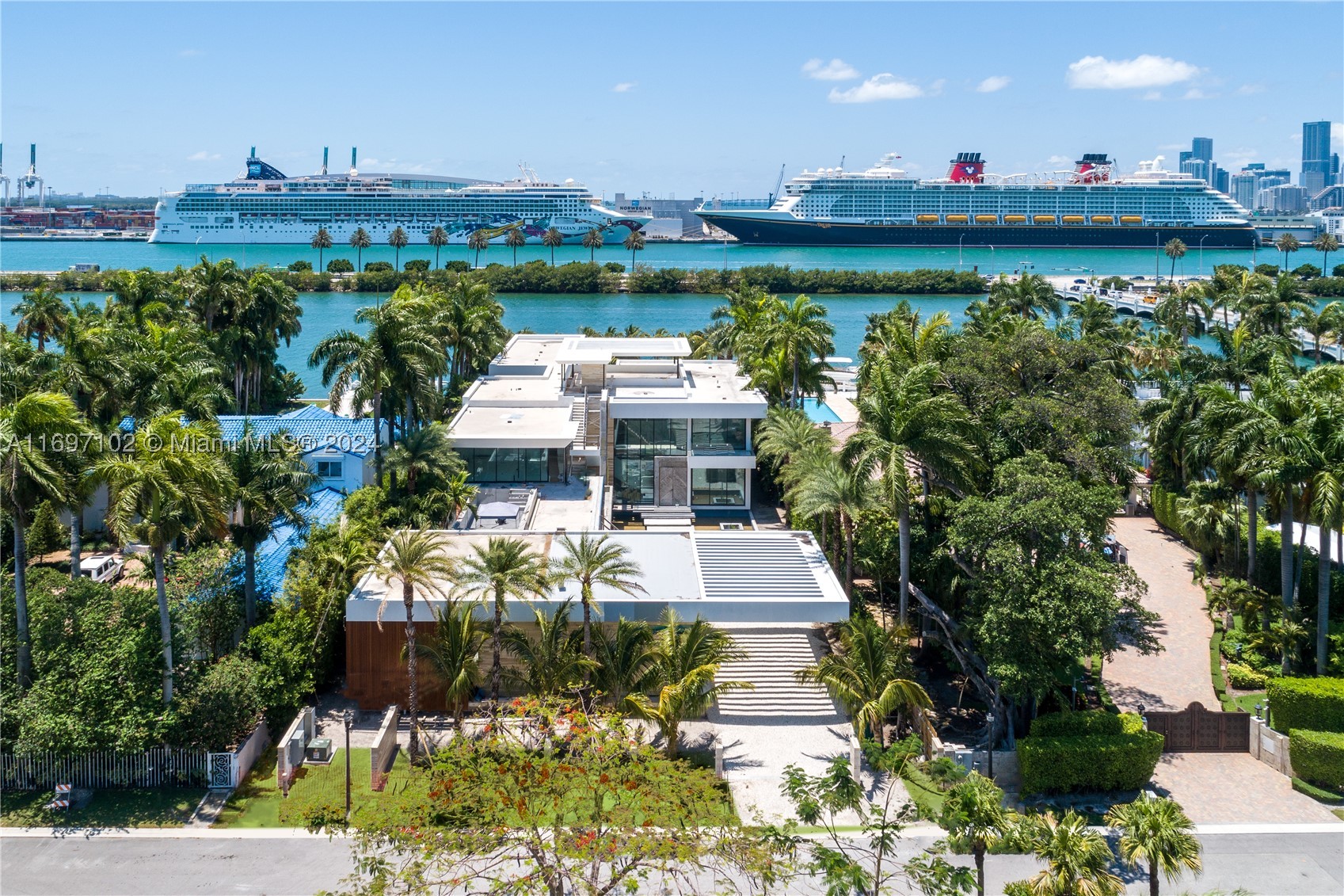 Miami Beach photo 3