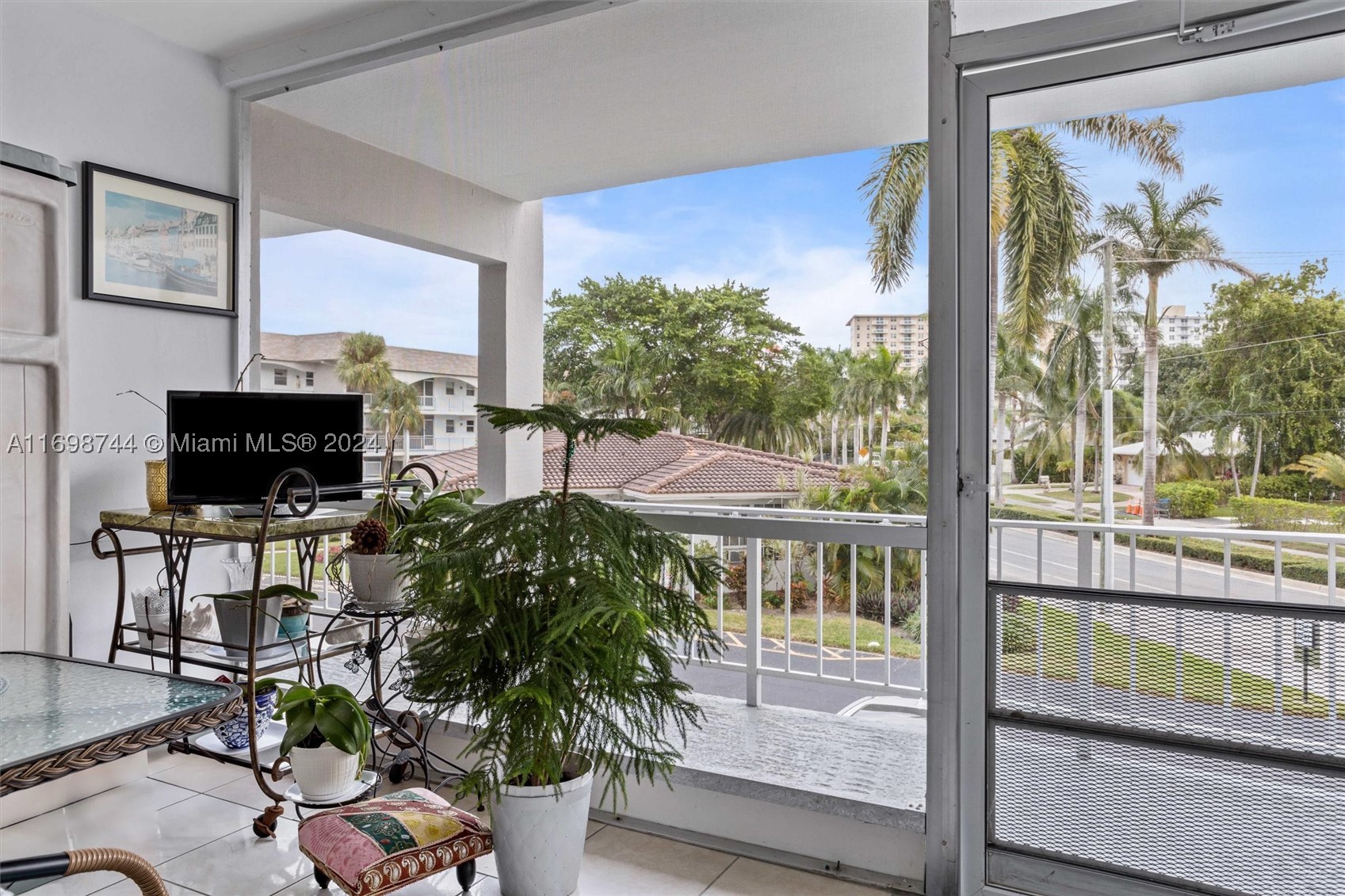 Hallandale Beach photo 5