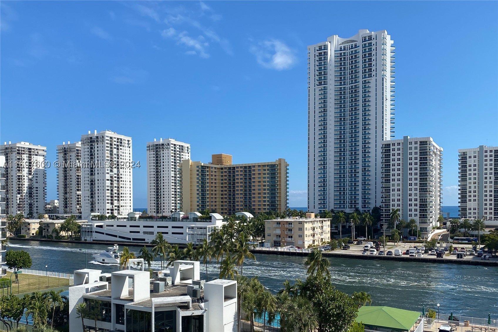 Hallandale Beach photo 4