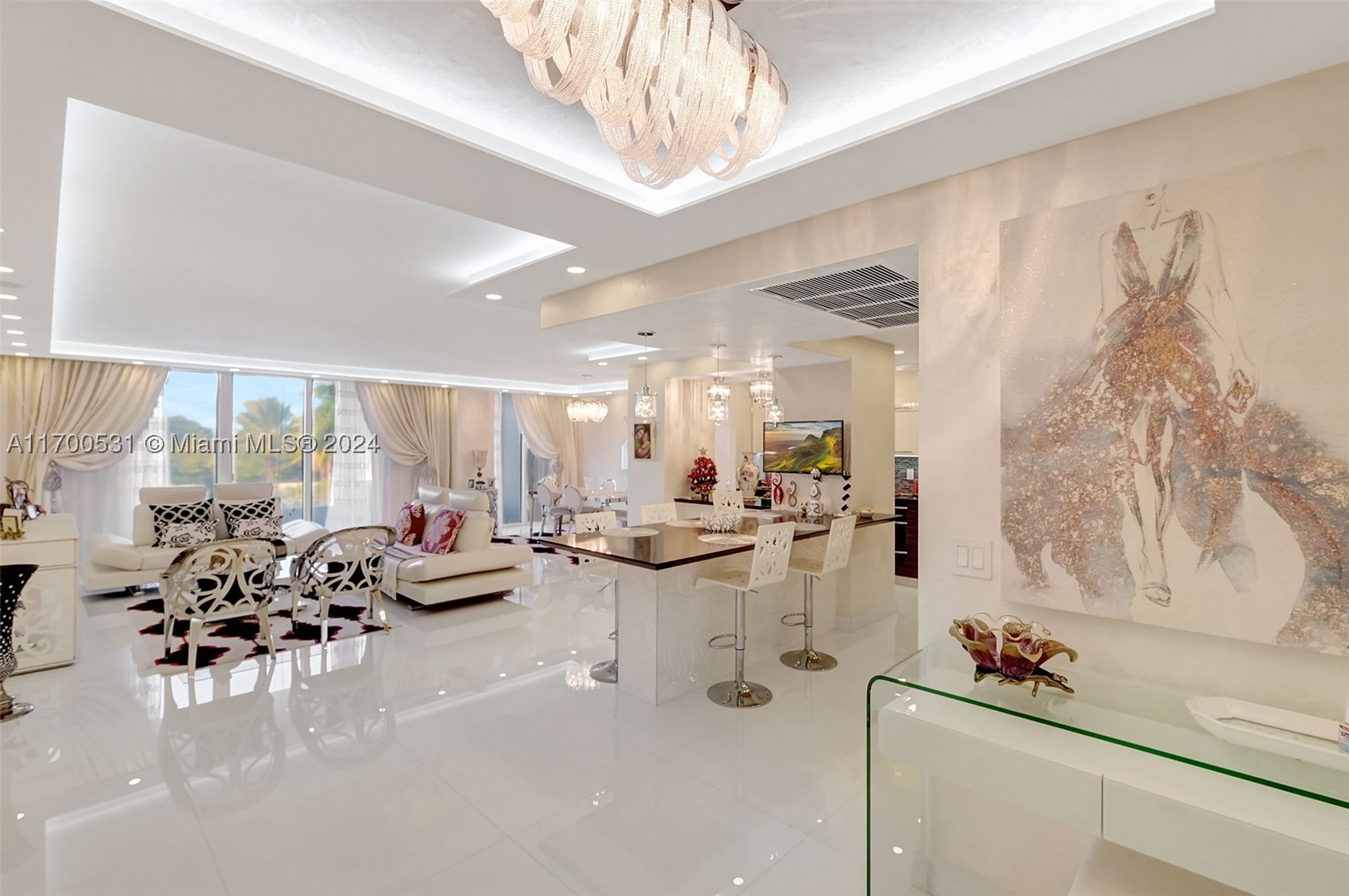 Bal Harbour photo 1