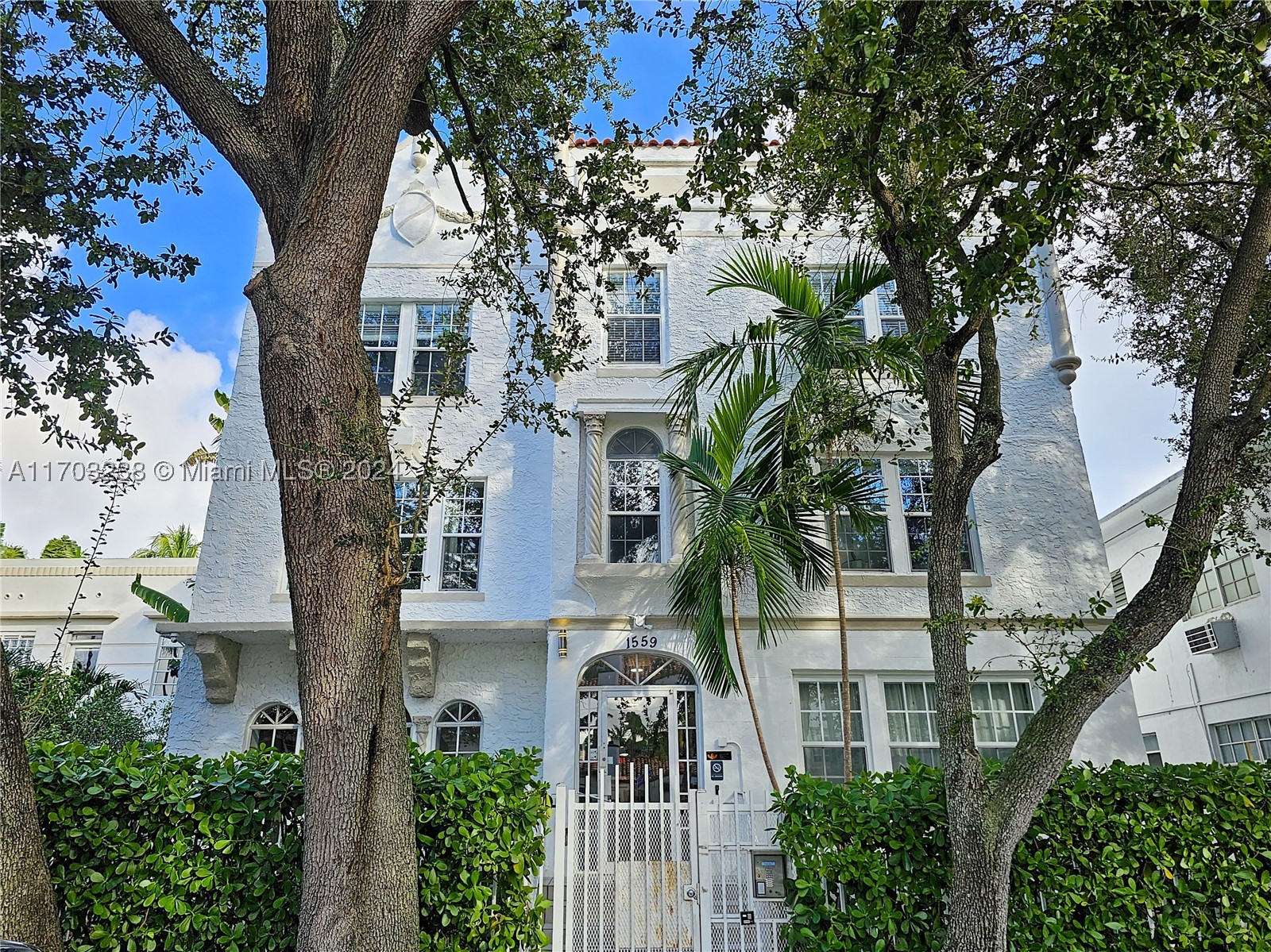 Miami Beach photo 1