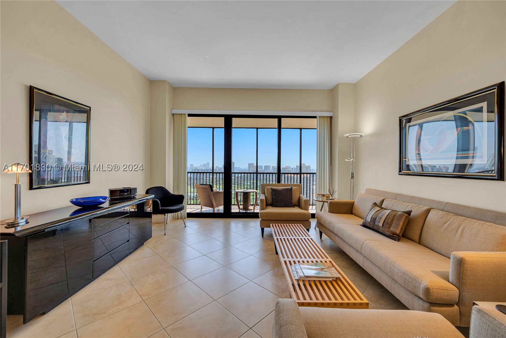 Aventura photo 3