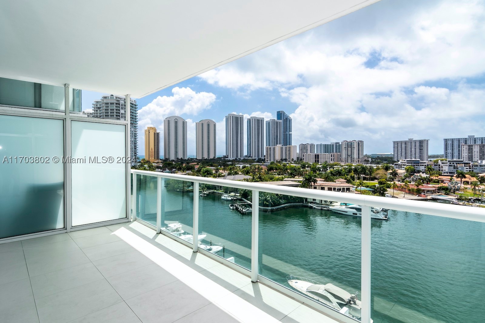 Sunny Isles Beach photo 1