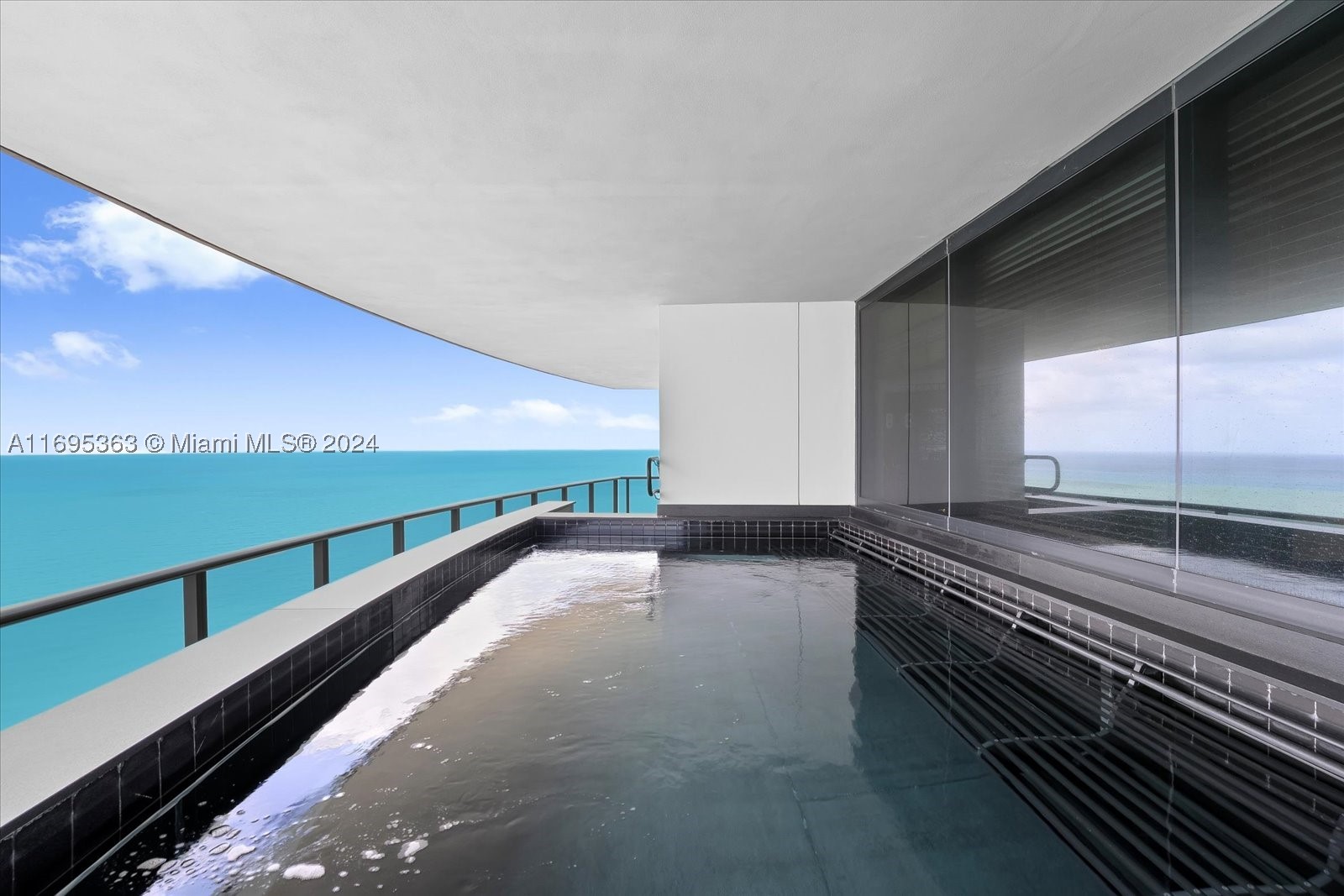 Sunny Isles Beach photo 2