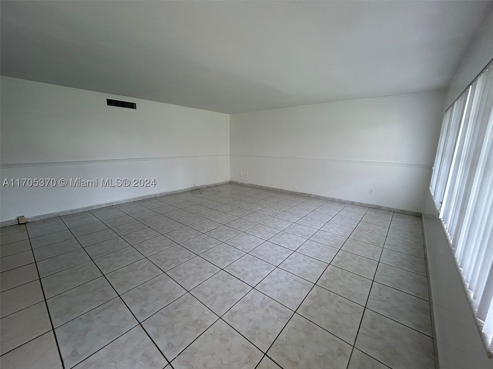 North Miami photo 2
