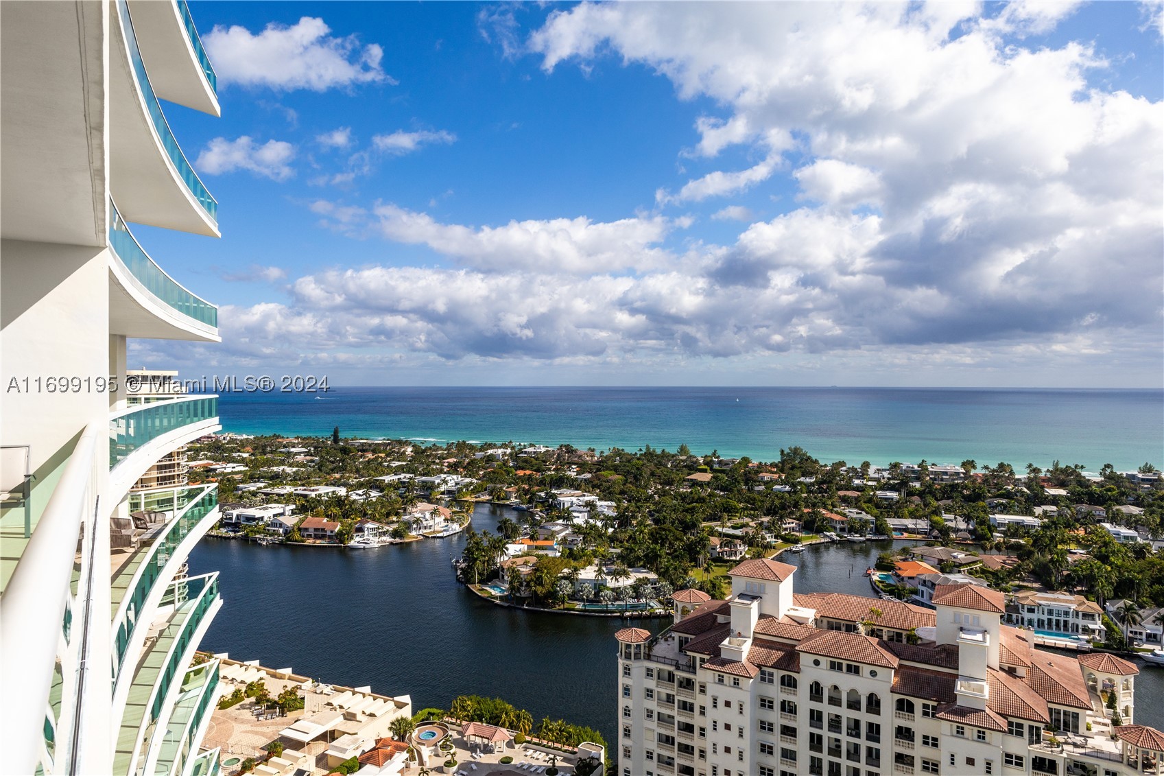 Aventura photo 2