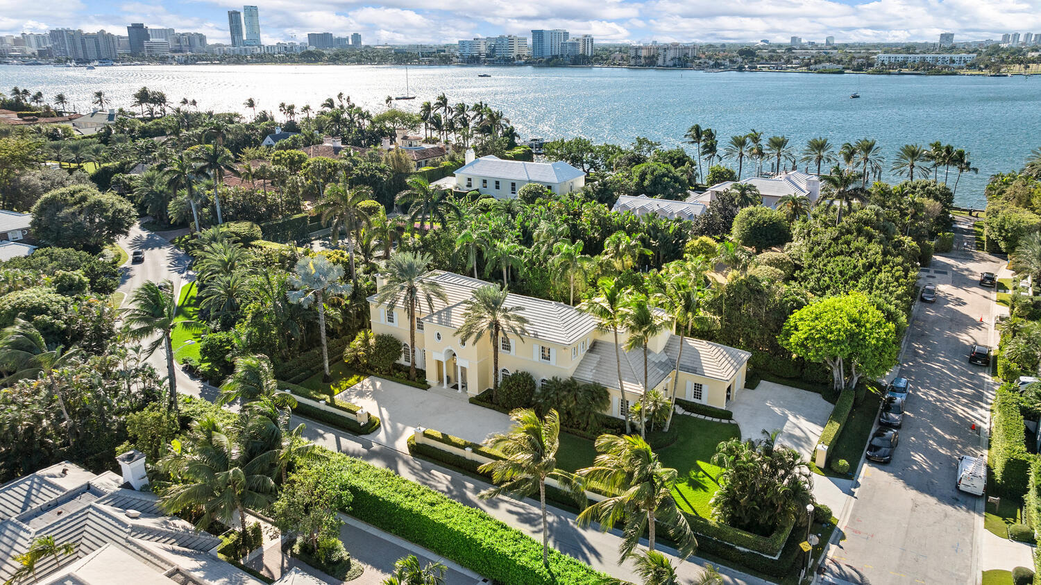 Palm Beach photo 2