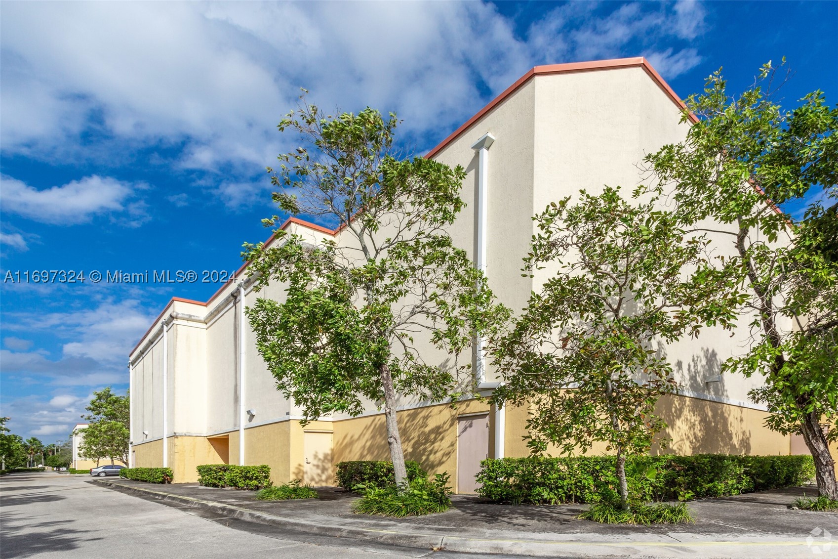 Hialeah photo 5