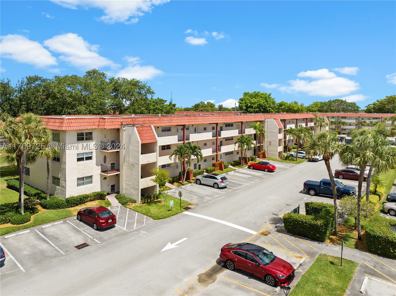Pembroke Pines photo 2