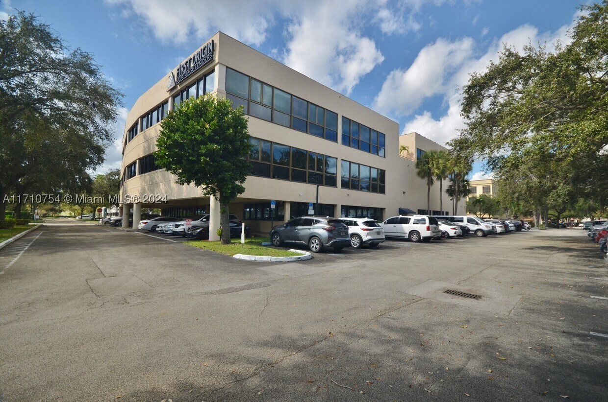 Miami Lakes photo 3