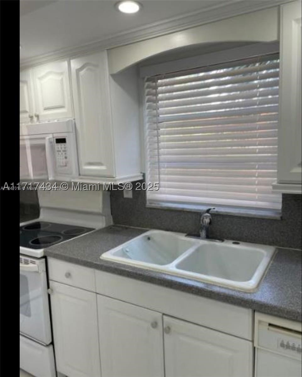 Bay Harbor Islands photo 3