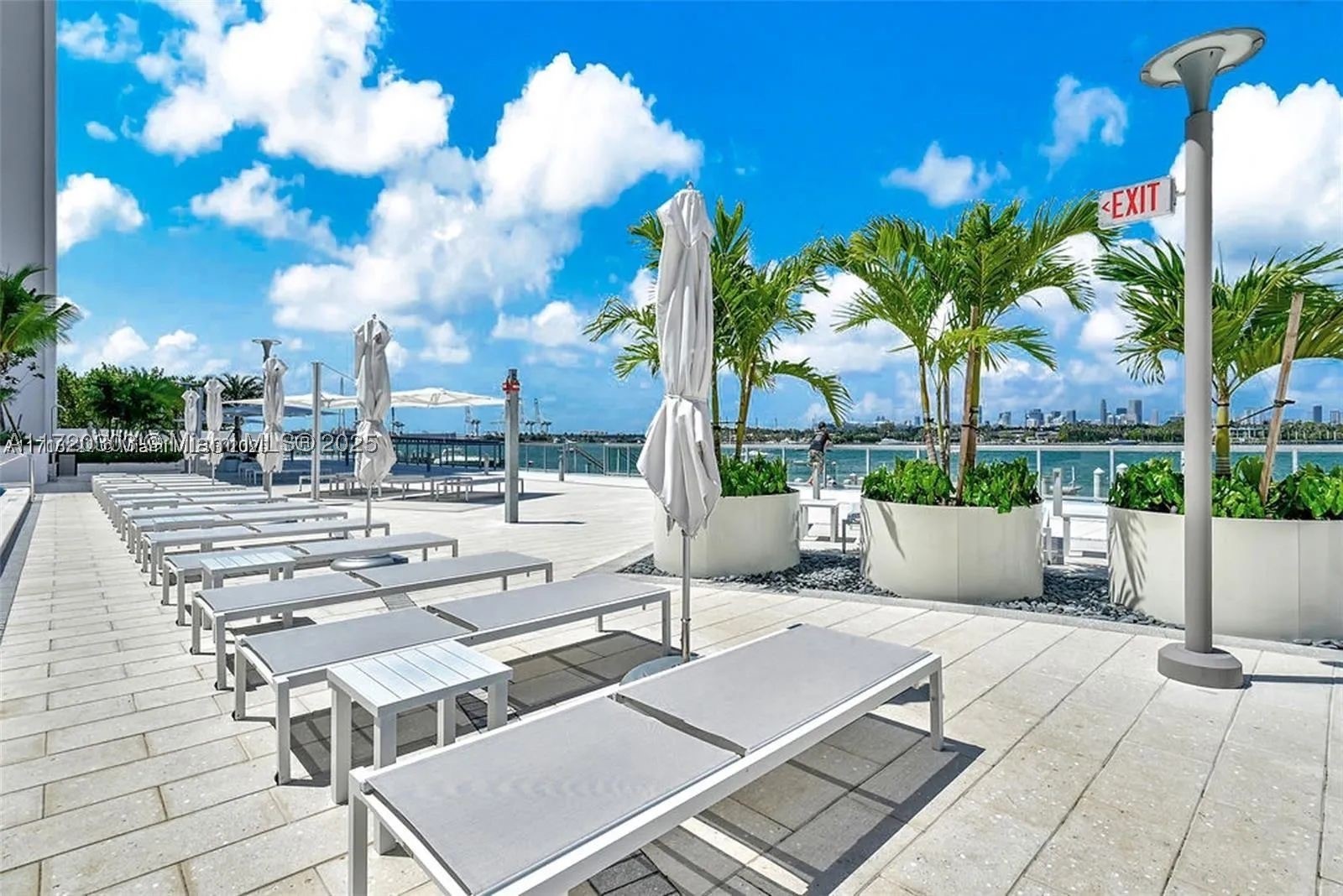 Miami Beach photo 1