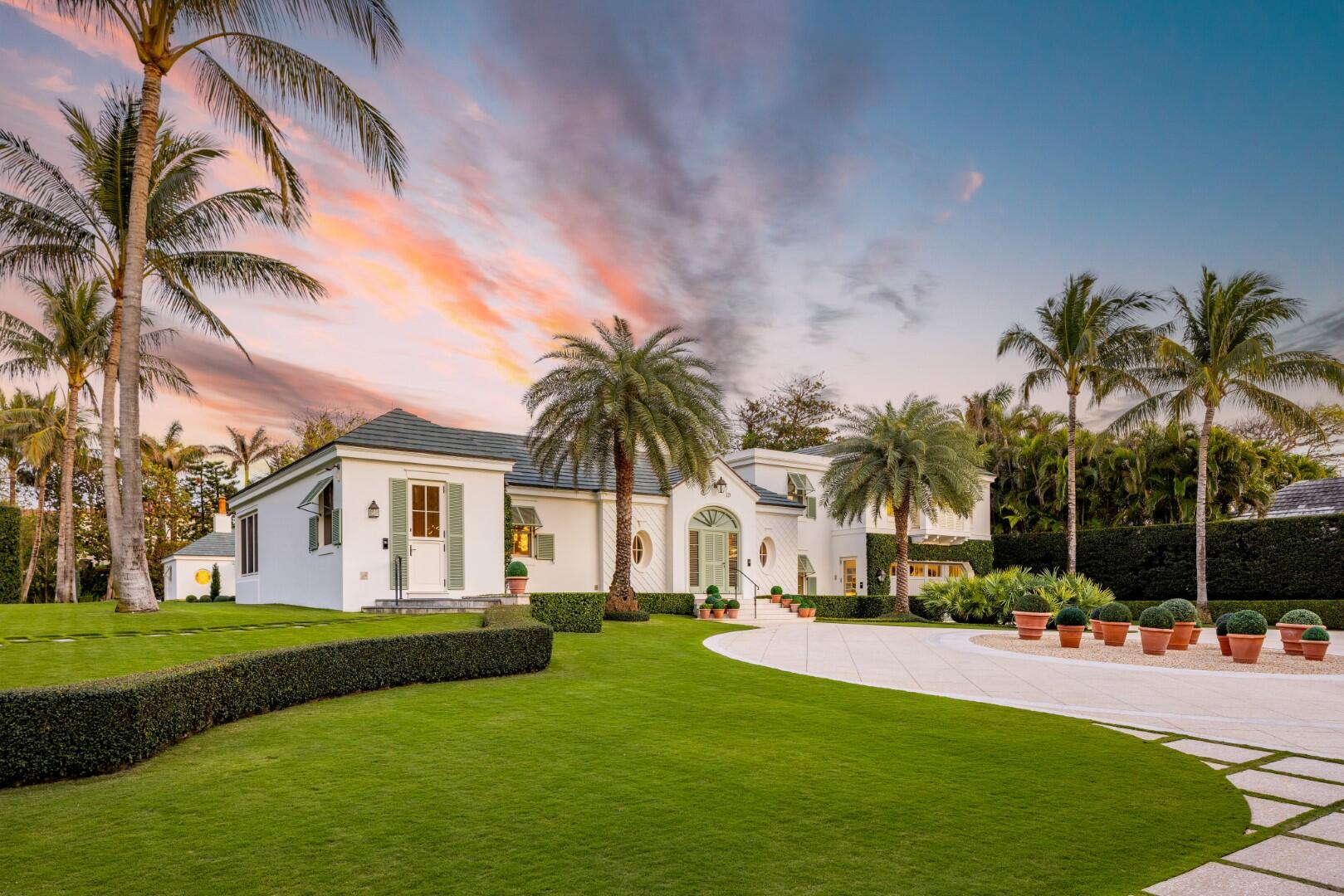 Palm Beach photo 1