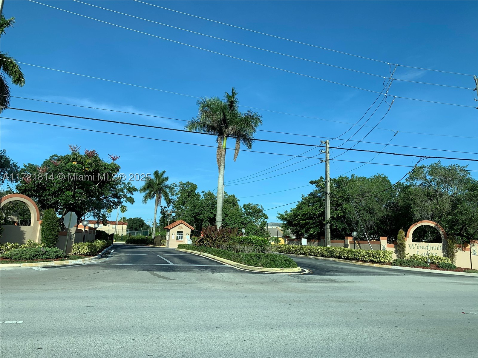 Pembroke Pines photo 2