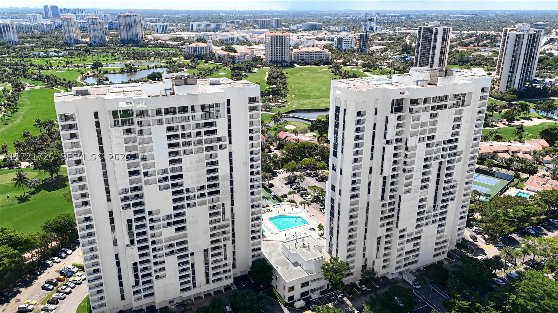 Aventura photo 4