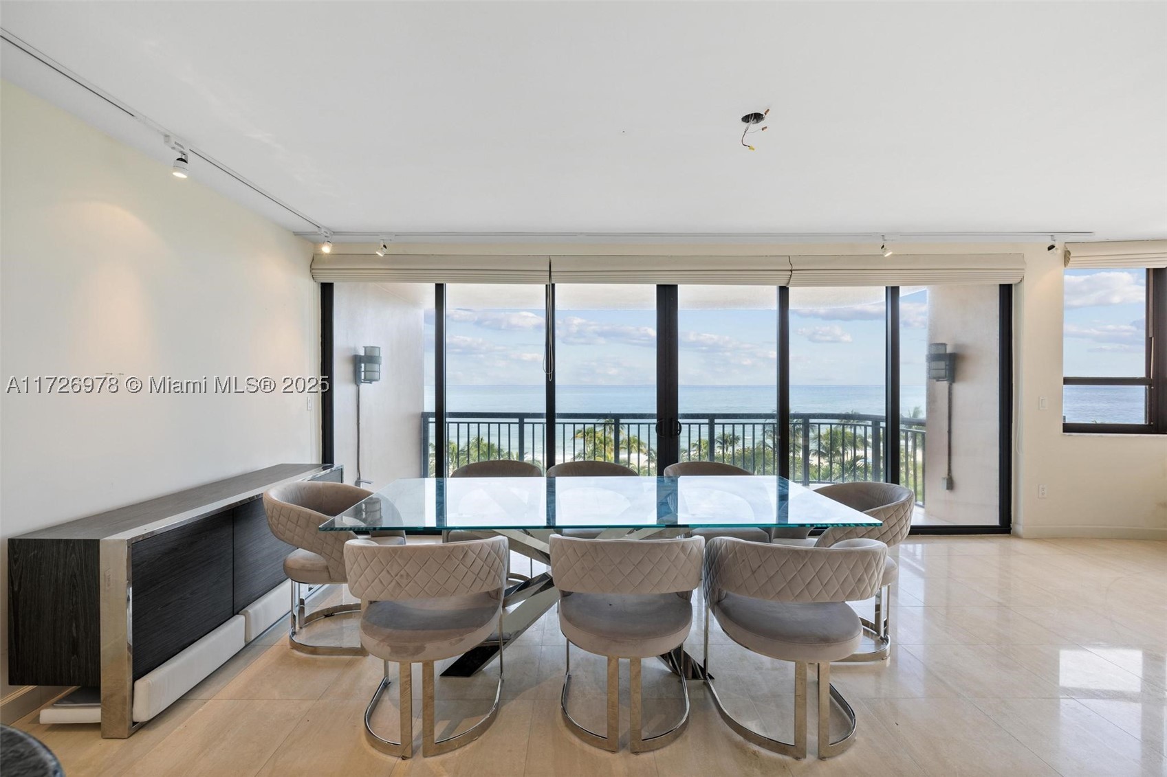 Bal Harbour photo 2
