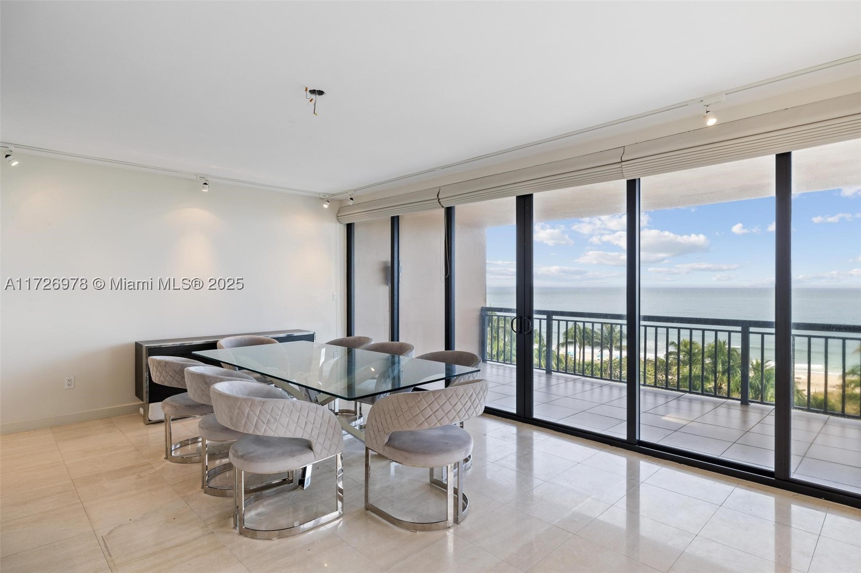 Bal Harbour photo 3