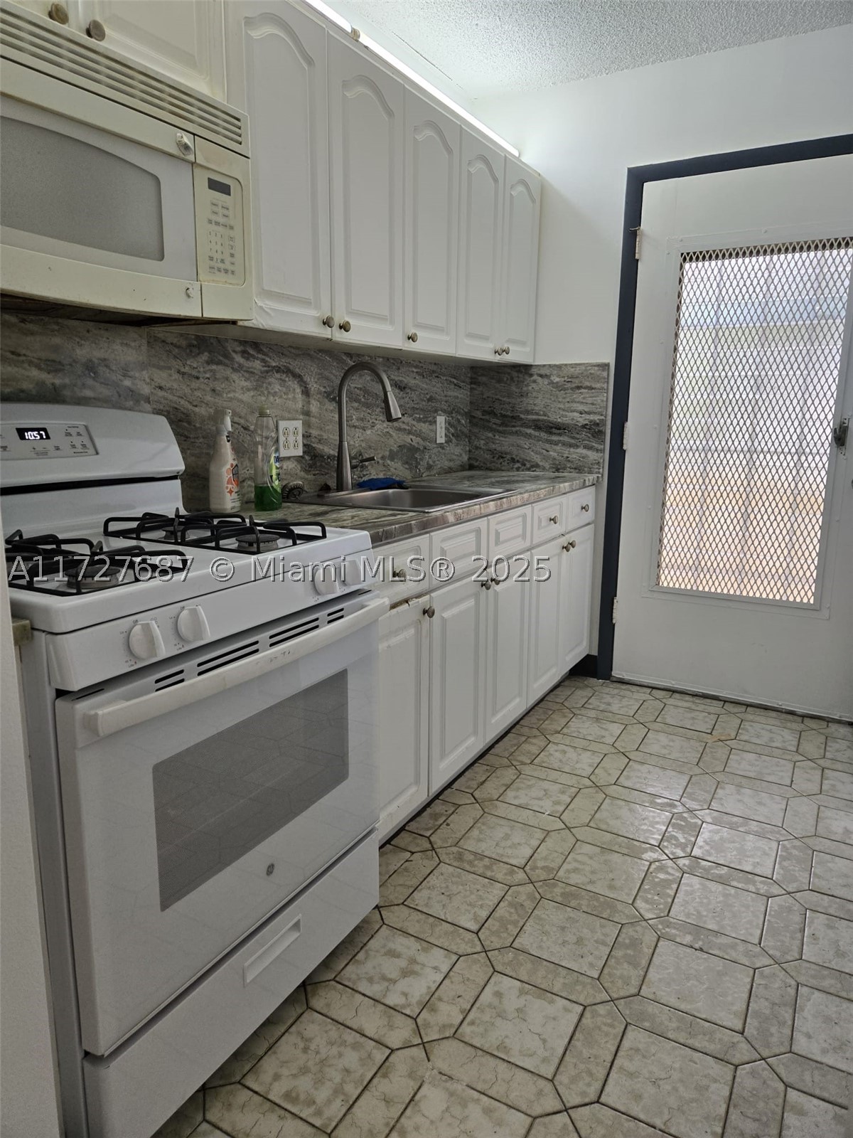 Miami Gardens photo 2