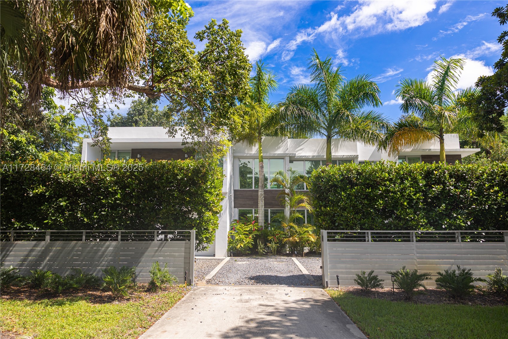 South Miami photo 4