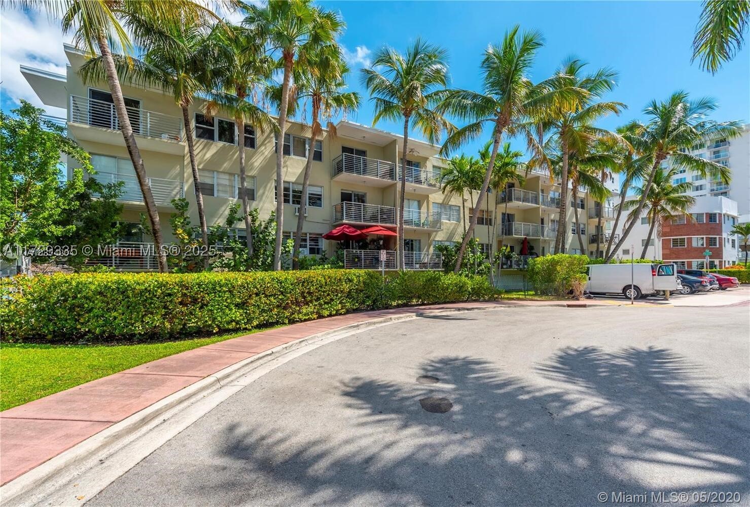 Miami Beach photo 1