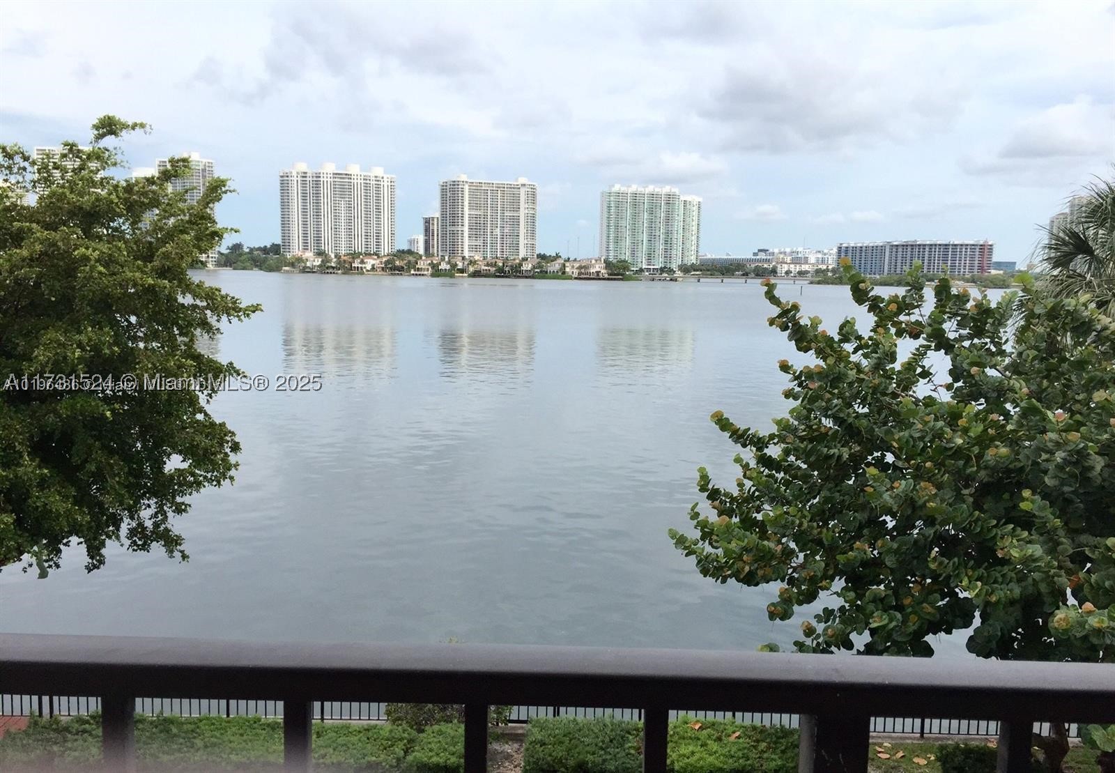 Sunny Isles Beach photo 1