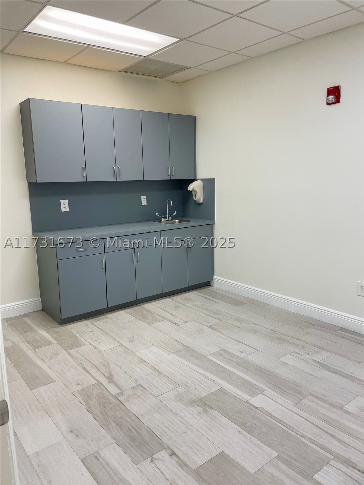 South Miami photo 3