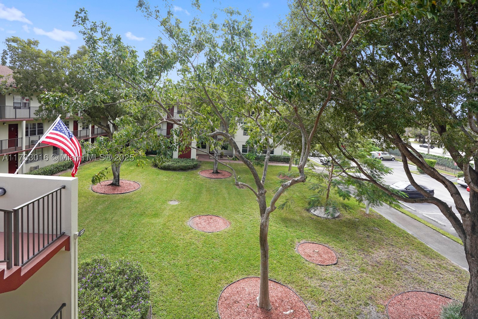 Pembroke Pines photo 1