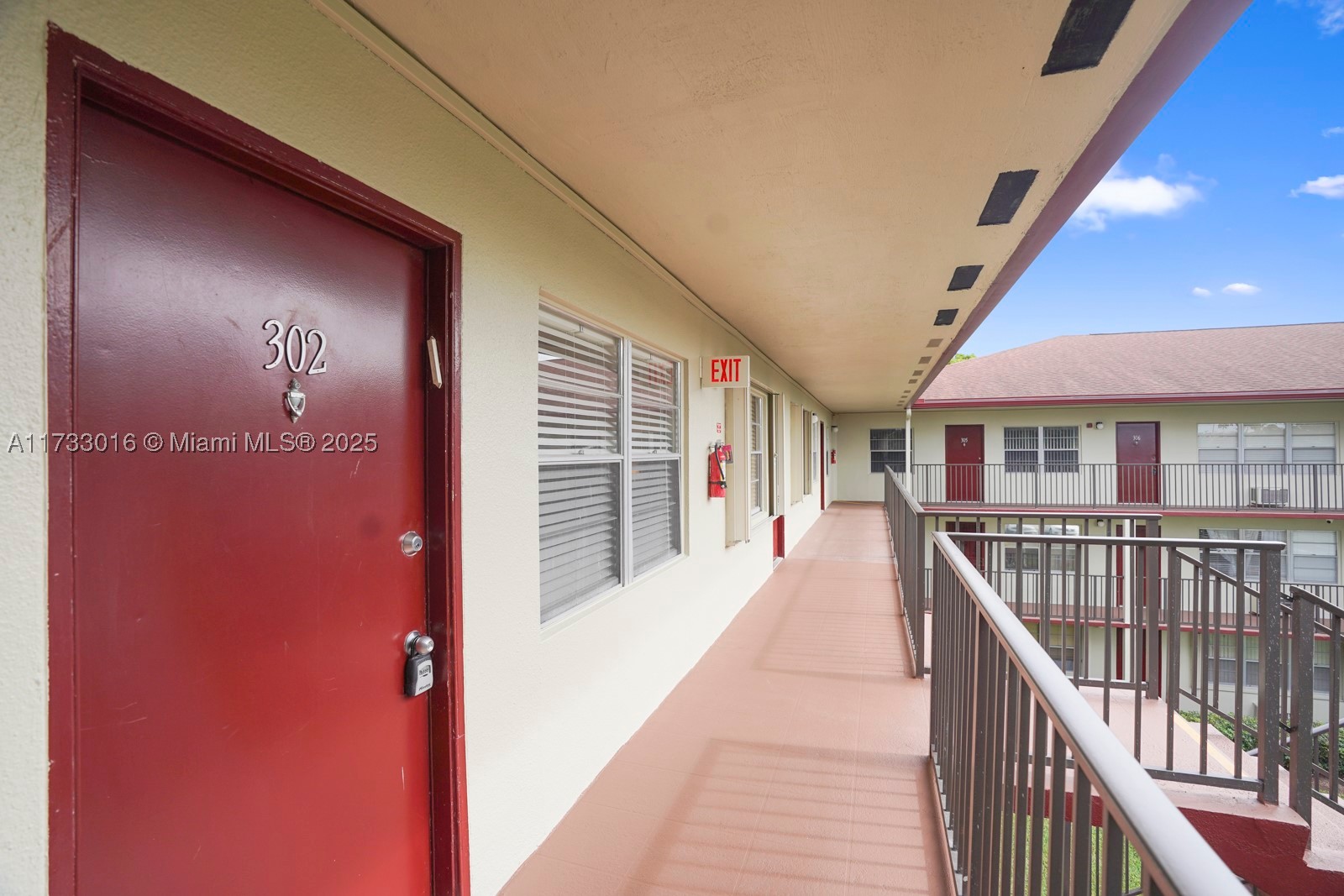 Pembroke Pines photo 3