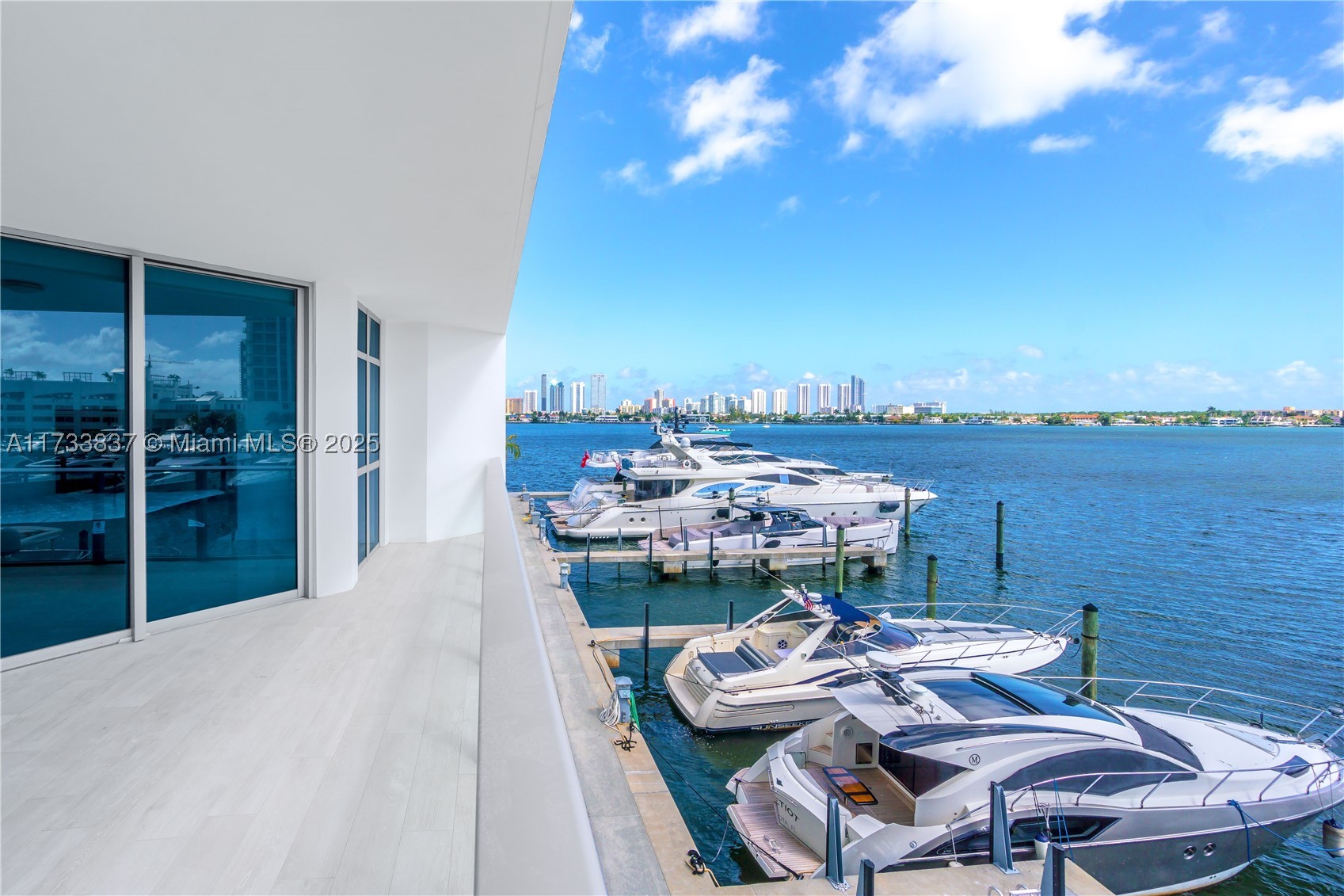 North Miami Beach photo 1