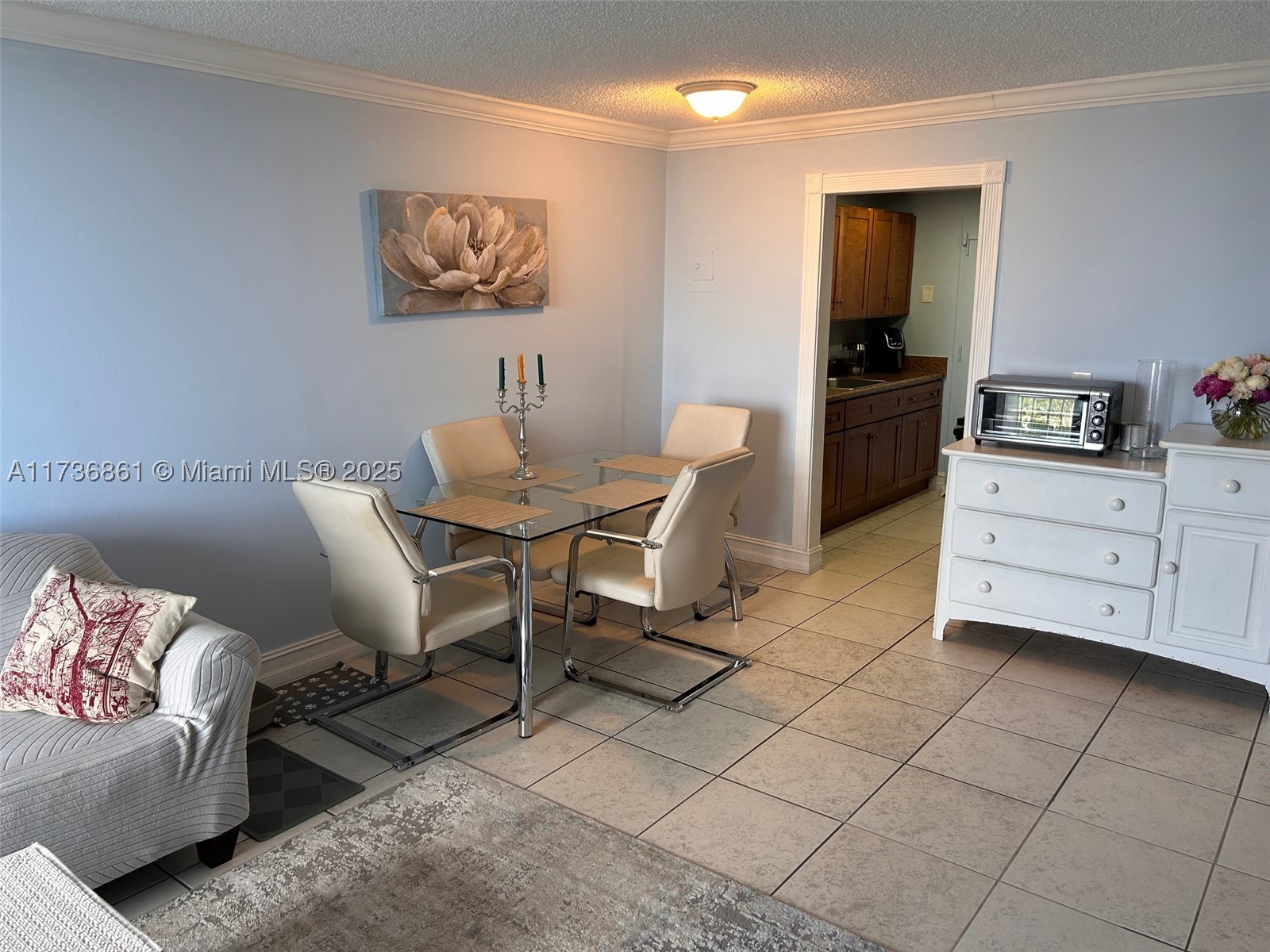 North Miami photo 4