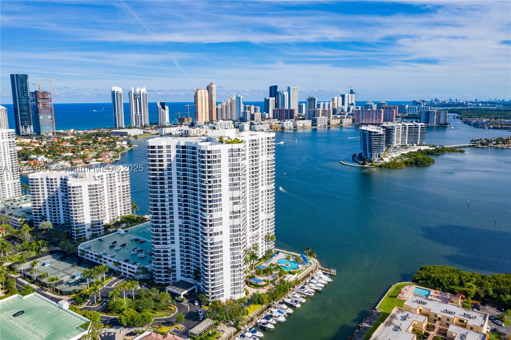 Aventura photo 1
