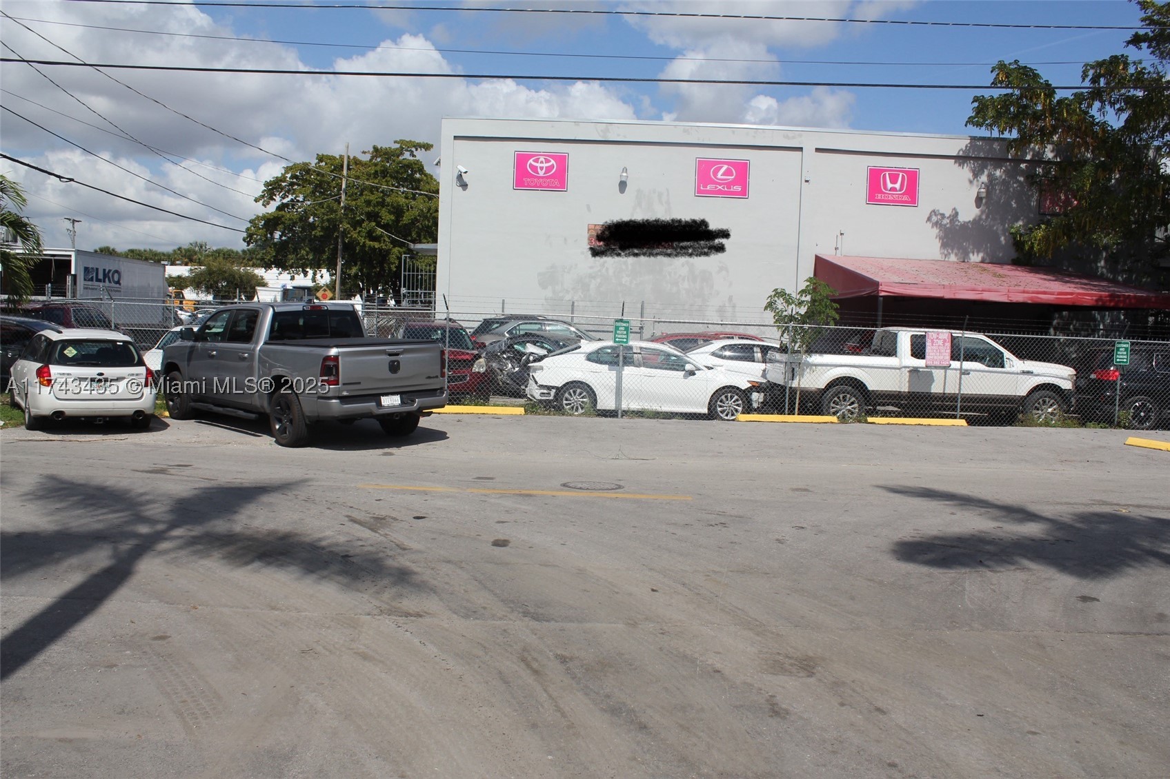 Doral photo 2