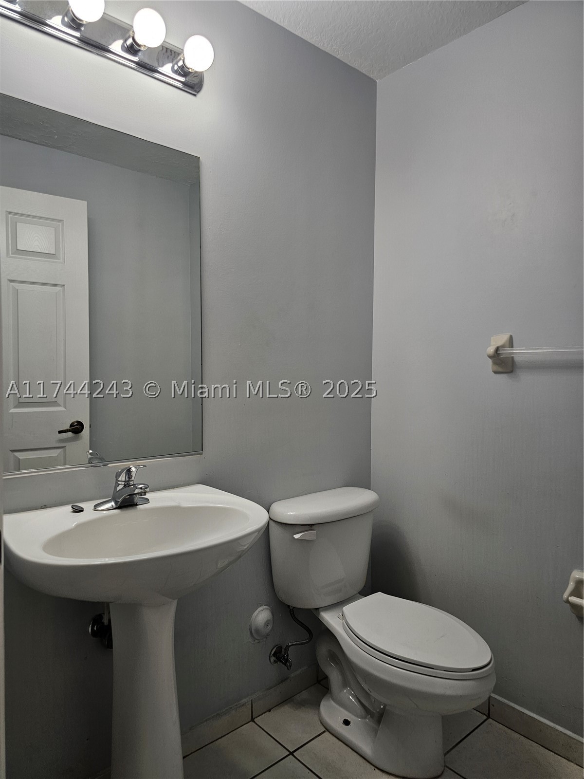 Homestead photo 5