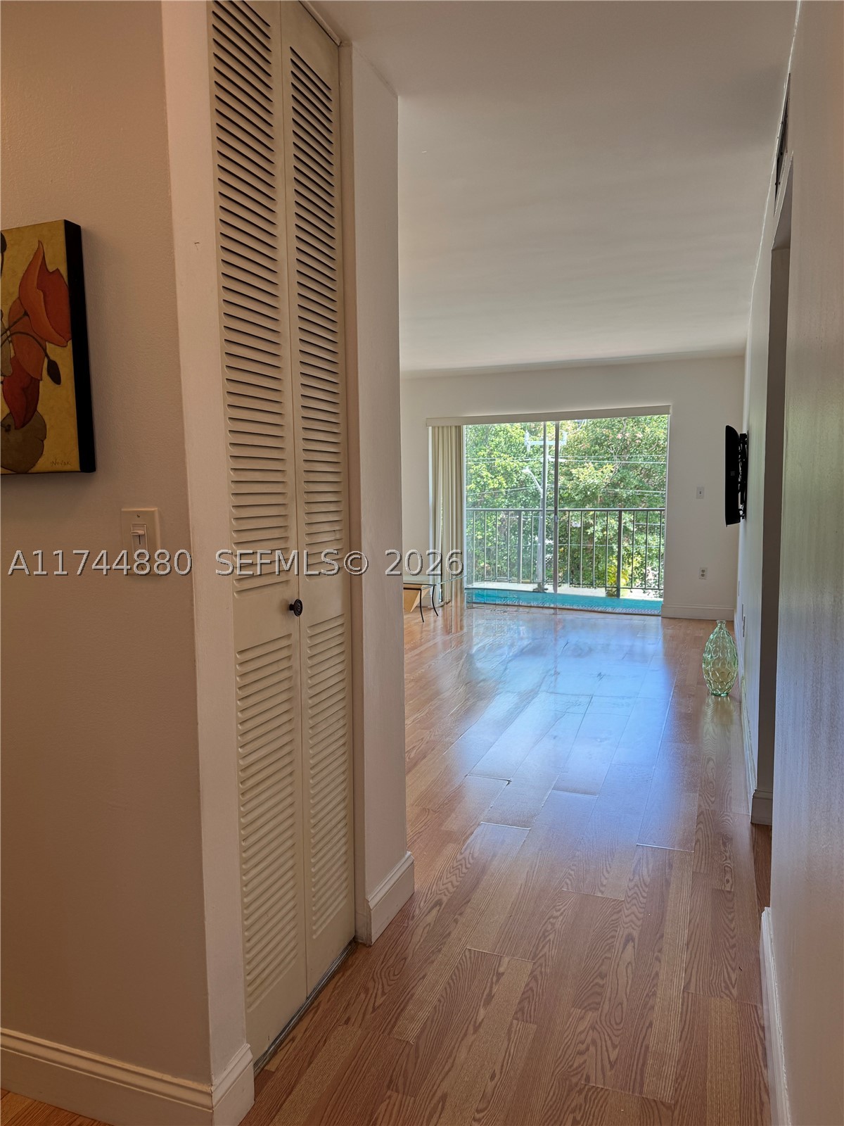 North Miami photo 4
