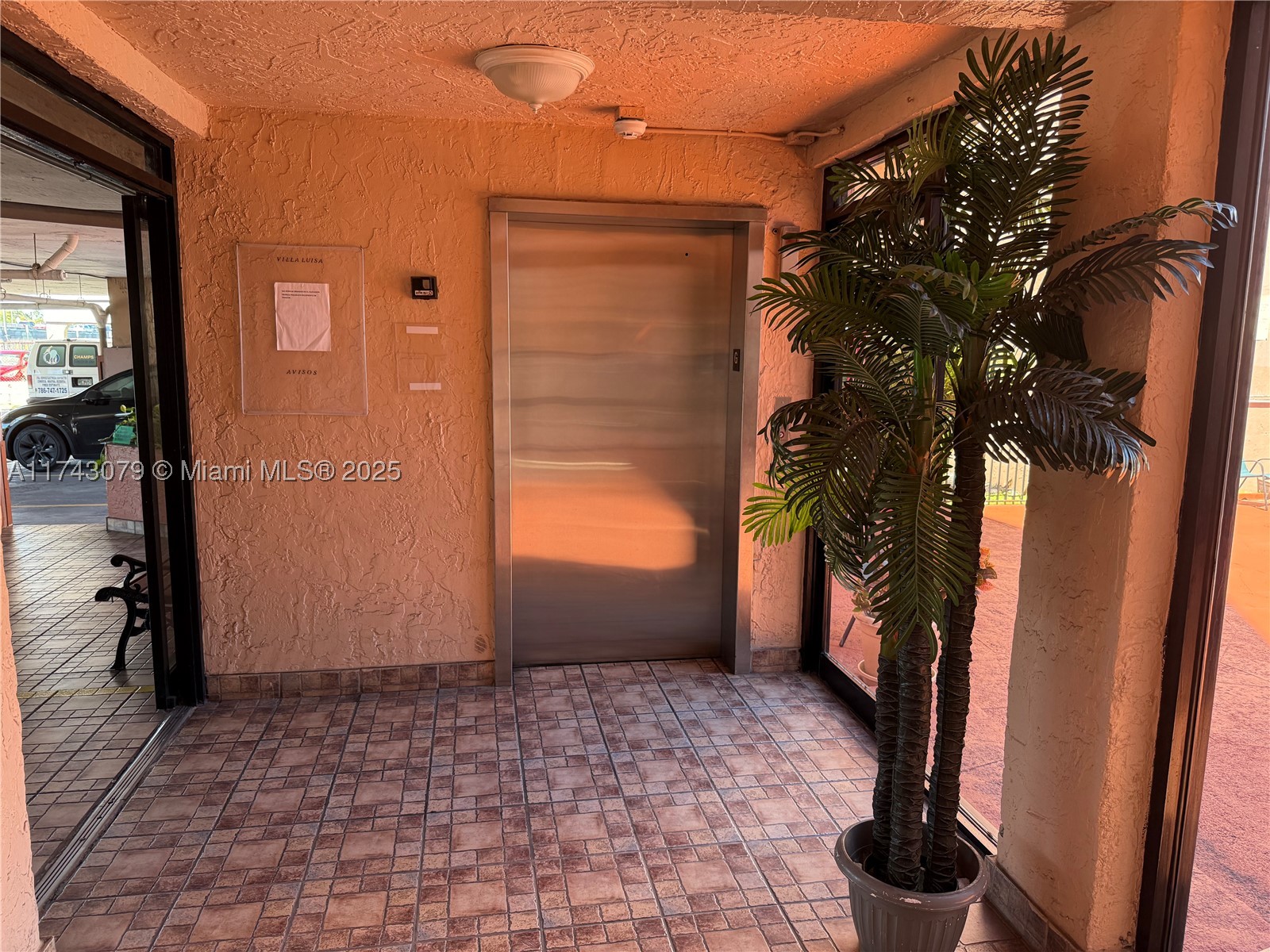 Hialeah photo 4