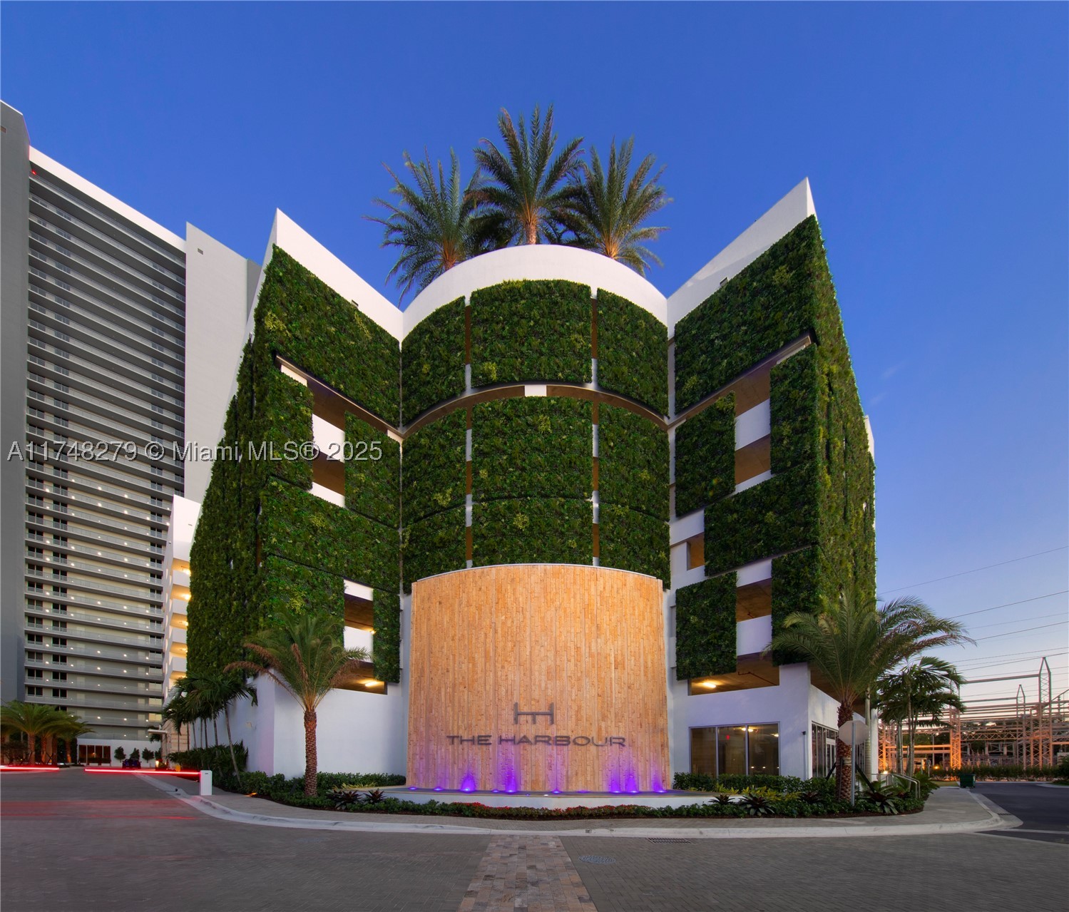 North Miami Beach photo 2