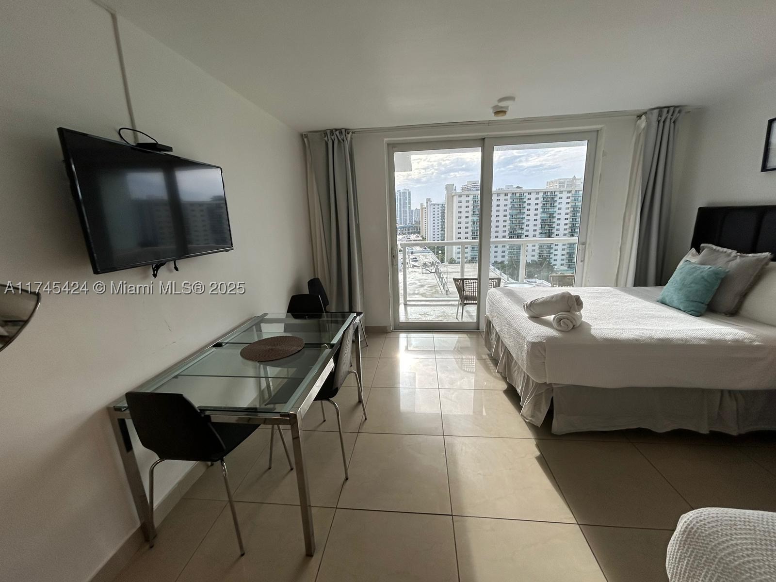Sunny Isles Beach photo 5