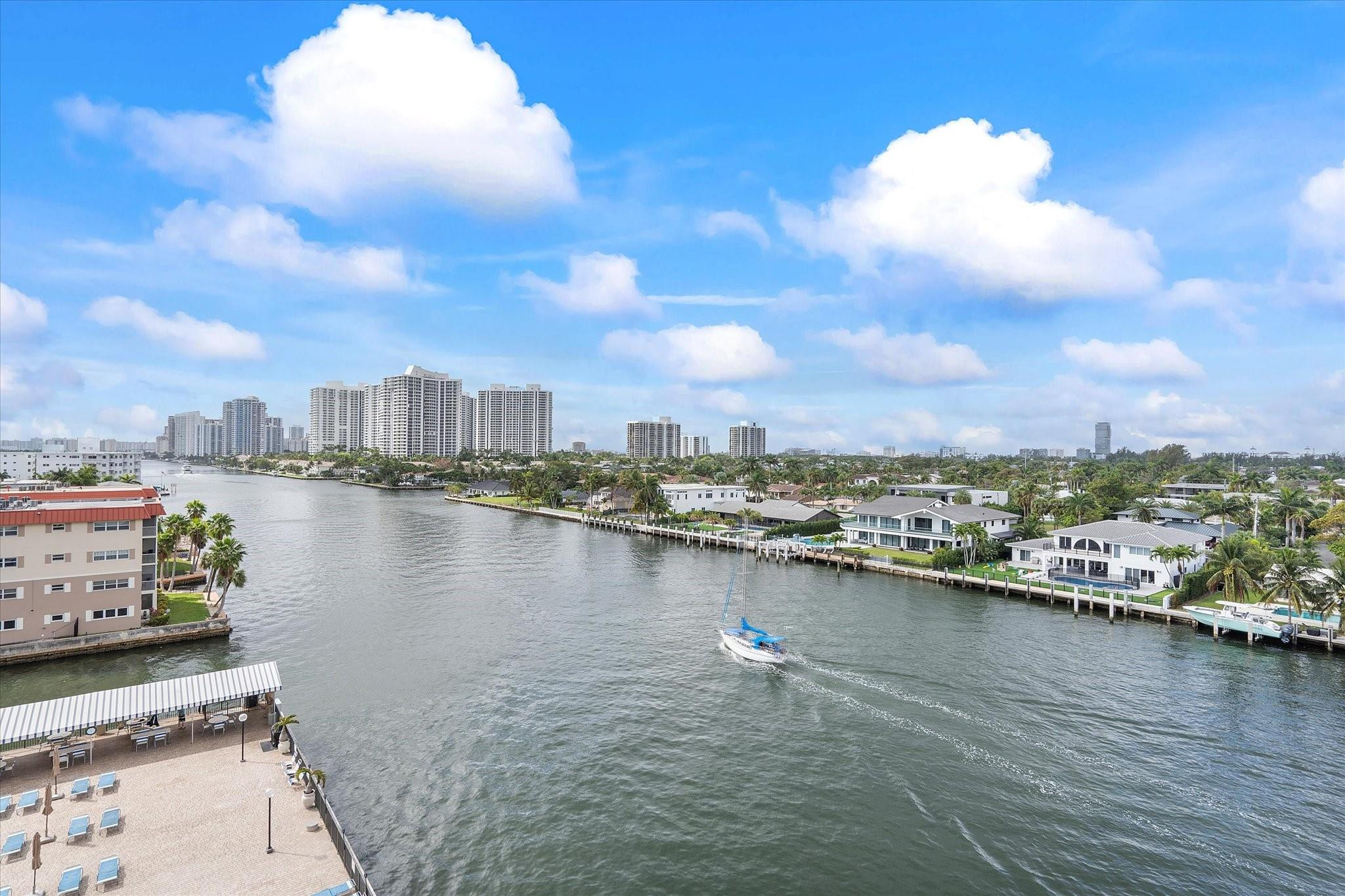 Hallandale Beach photo 2
