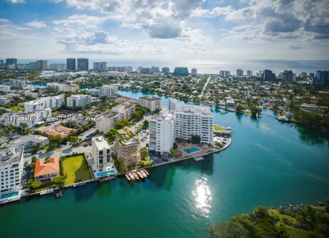 Bay Harbor Islands photo 3