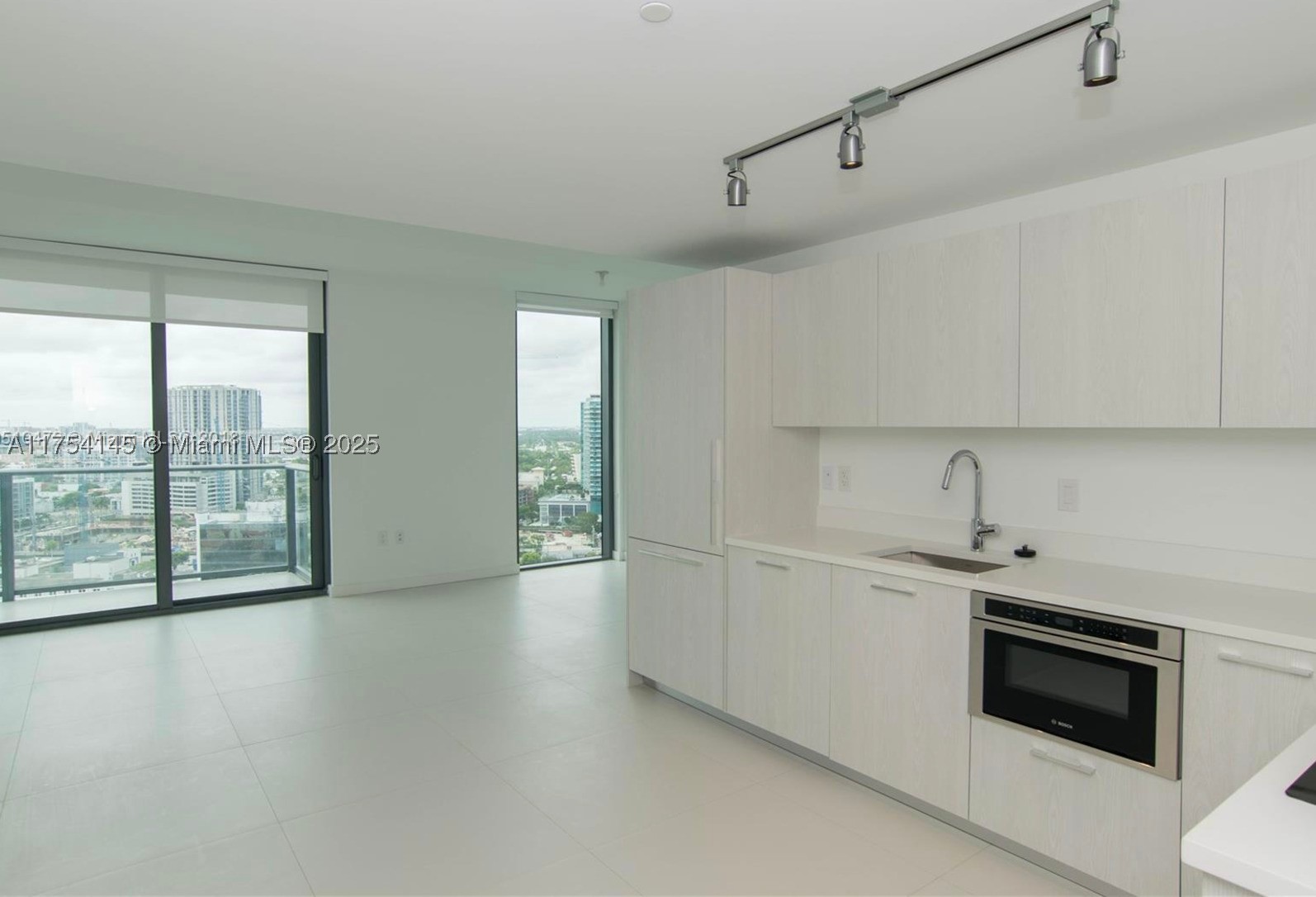 Miami photo 1
