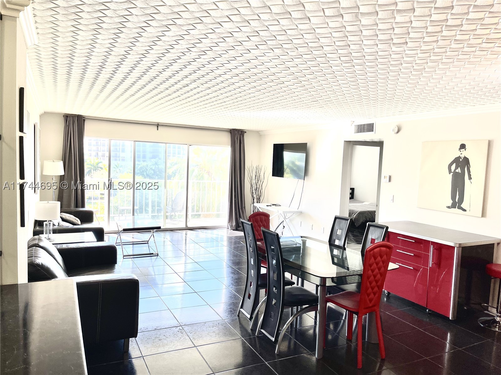 Sunny Isles Beach photo 2