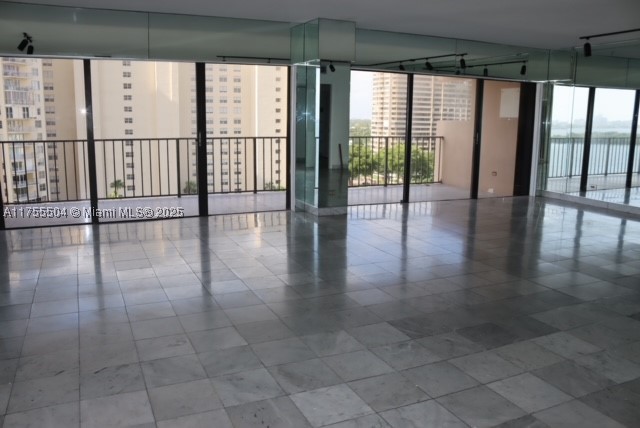 Miami photo 3