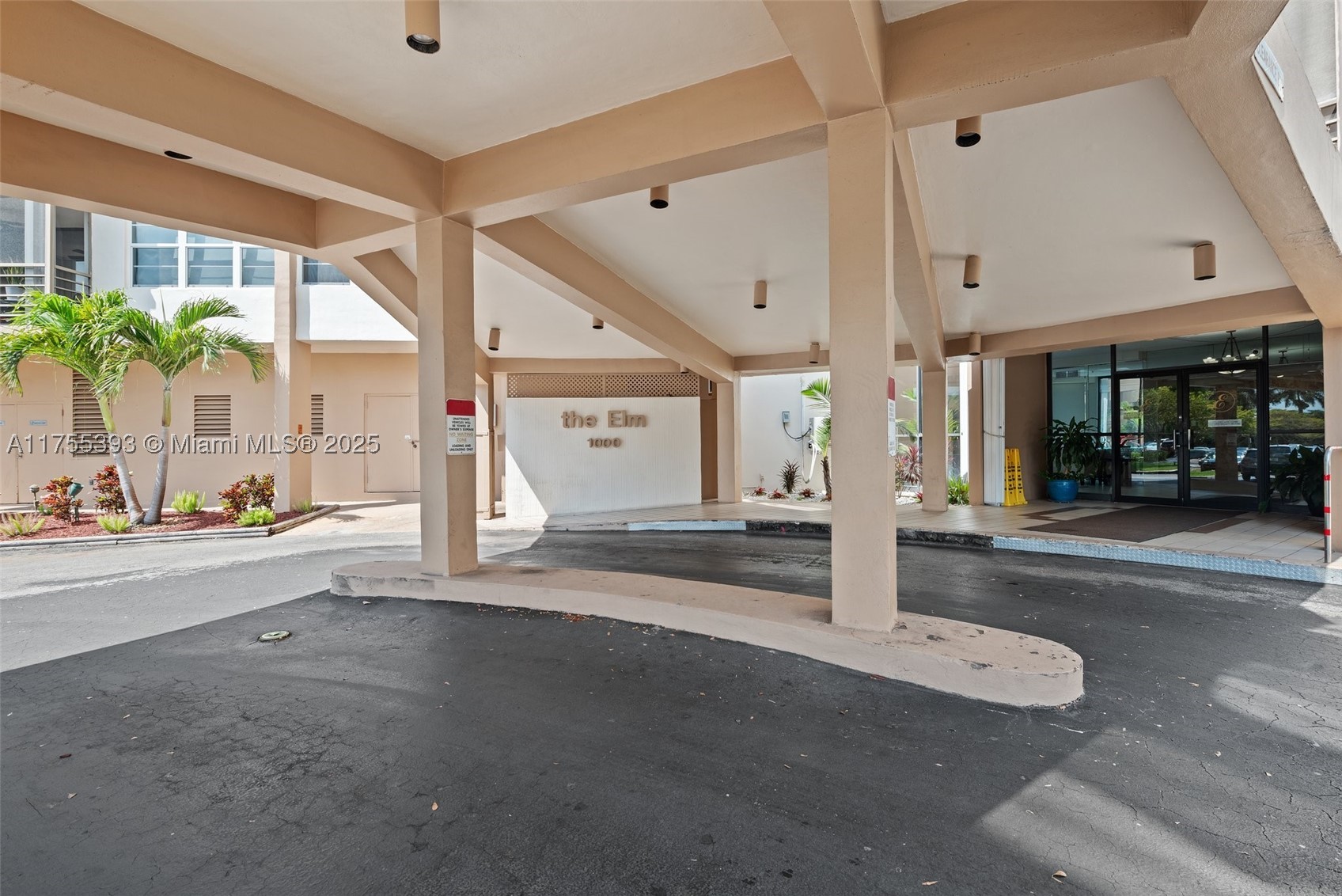 Pembroke Pines photo 2