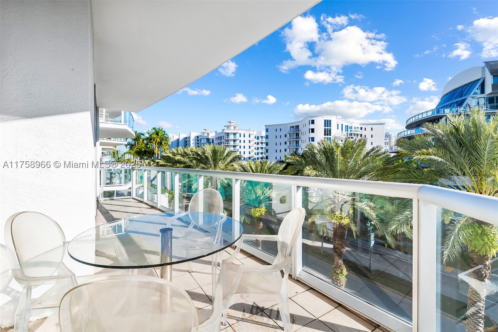 Aventura photo 4